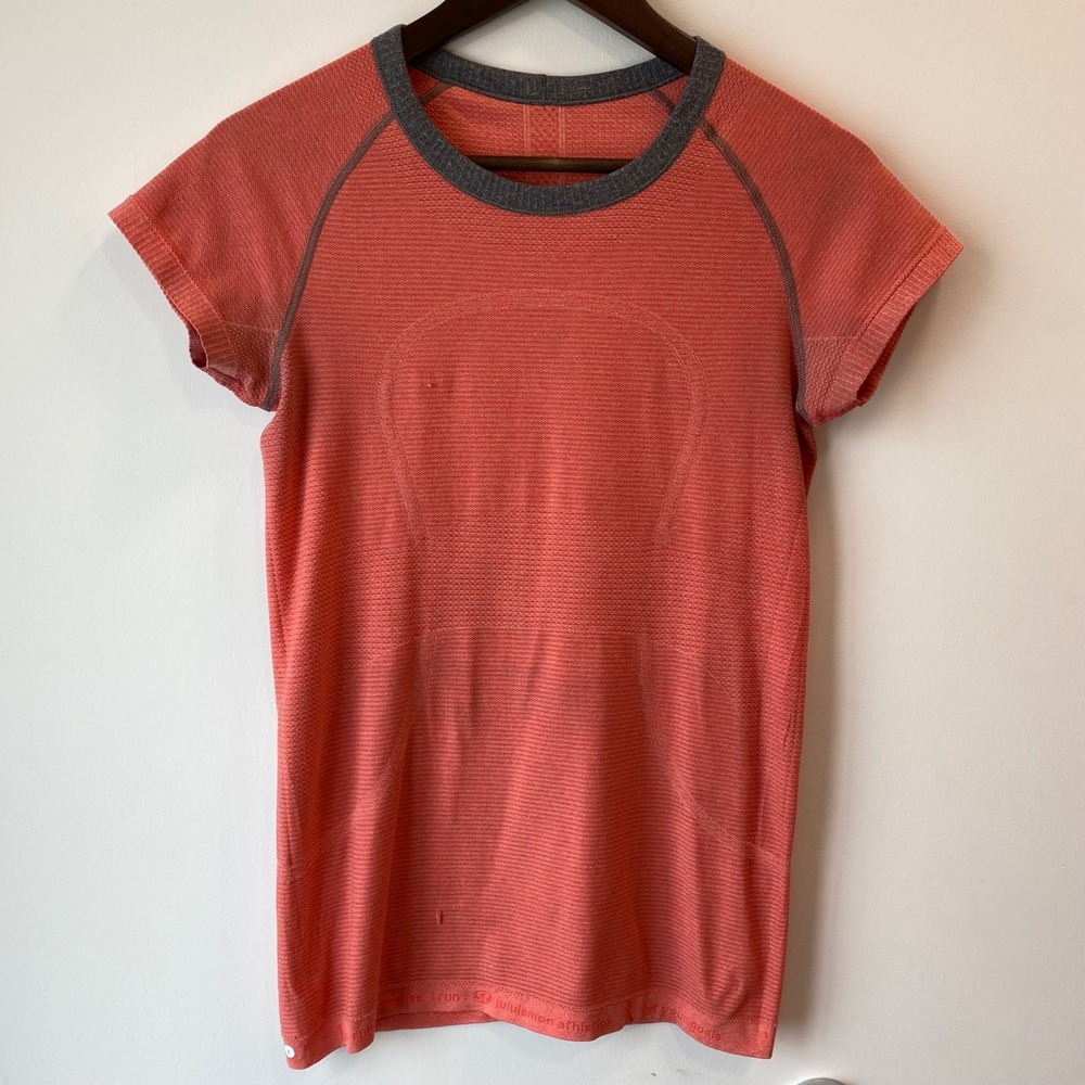 Lululemon Short Sleeve Women 8 Orange Swiftly Tech Crew Neck Activewear Snags